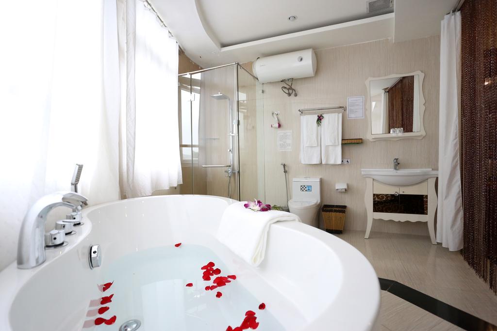 Mountain Town Hotel Da Lat Zewnętrze zdjęcie
