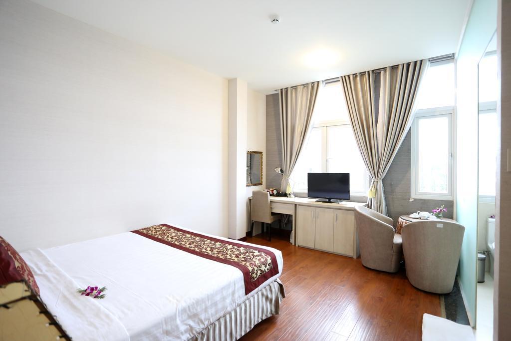 Mountain Town Hotel Da Lat Zewnętrze zdjęcie